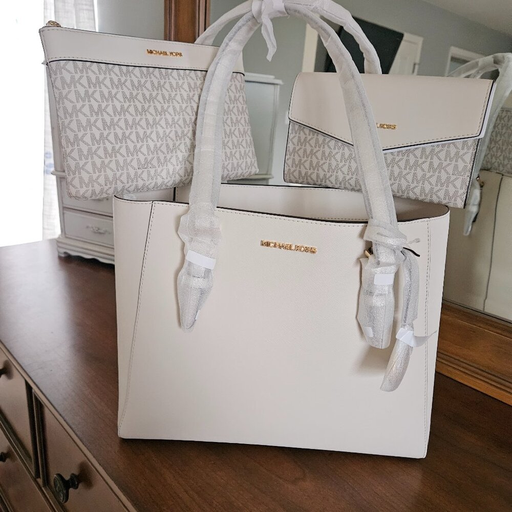 Michael kors 3 peice set Brand New